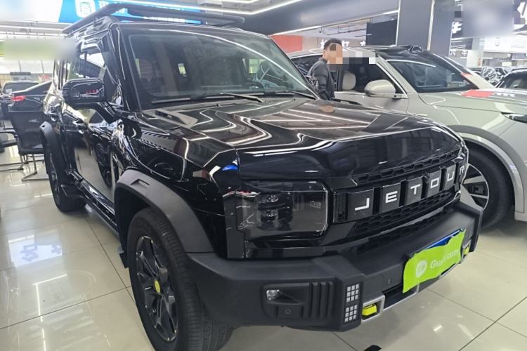 Used JETOUR Traveler 2023 2.0T All-Wheel-Drive CrossPRO Front Right 45 Deg