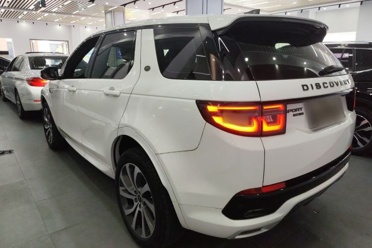 Used Land Rover Discovery Sport 2020 249 PS R-Dynamic Performance Edition Rear Left 45 Deg