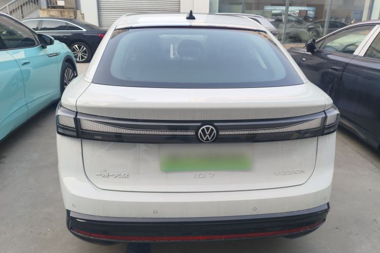 Used Volkswagen ID.7 VIZZION 2024 AIR model