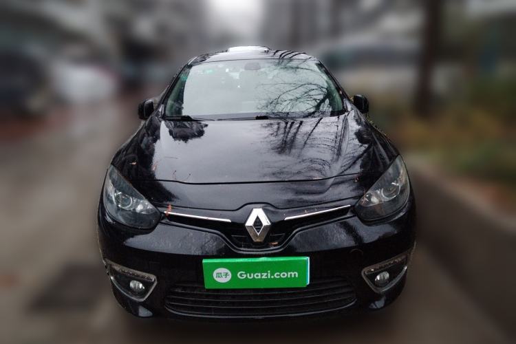 Used Renault Fluence 2015 2.0L Standard Edition
