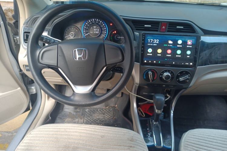 Used Honda Crider 2013 1.8L automatic comfort version
