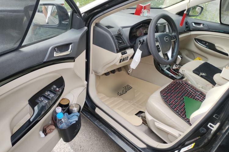 Used BYD Surui 2012 1.5L Manual Luxury Version Driver Seat