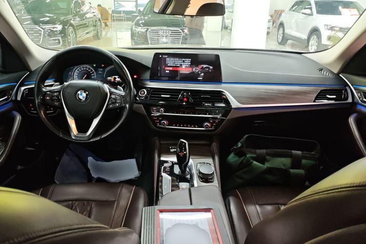 Used BMW 5 Series 2018 530Li Leading Edition Luxury Package
