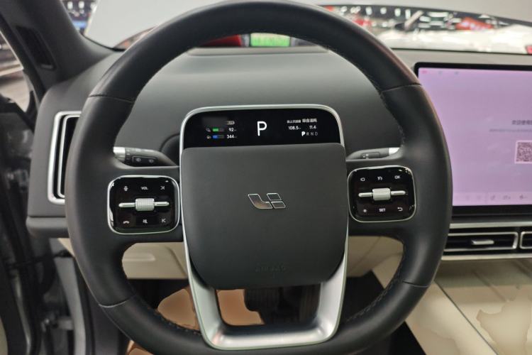 Used Li Auto L8 2023 Pro Model
