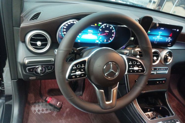 Used Mercedes-Benz GLC 2020 Facelift GLC 260 L 4MATIC Luxury Edition