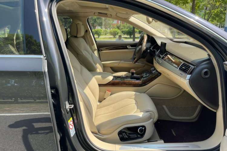 Used Audi A8 2014 A8L 6.3 FSI W12 quattro flagship model
