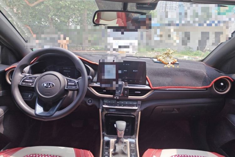 Used Kia K3 2019 1.5L CVT Smart Connectivity Version Center Console