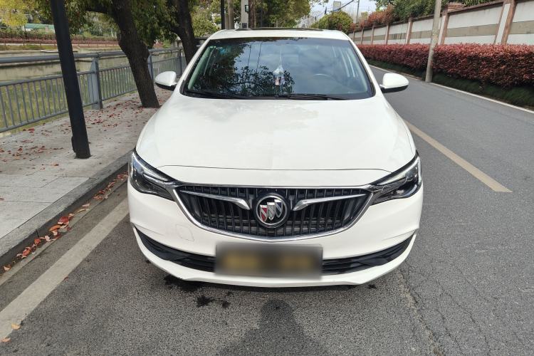 Used Buick GT 2018 18T Automatic Elite Model
