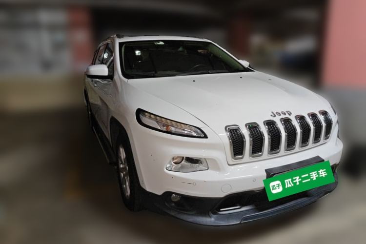 Used Jeep Cherokee 2016 2.4L Leading Edition
