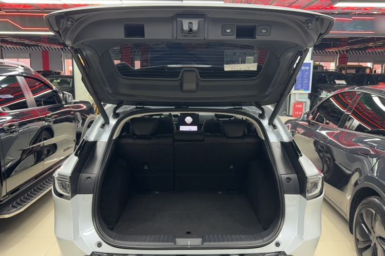 Used Honda P7 2025 Rear-Drive Long-Range Pro