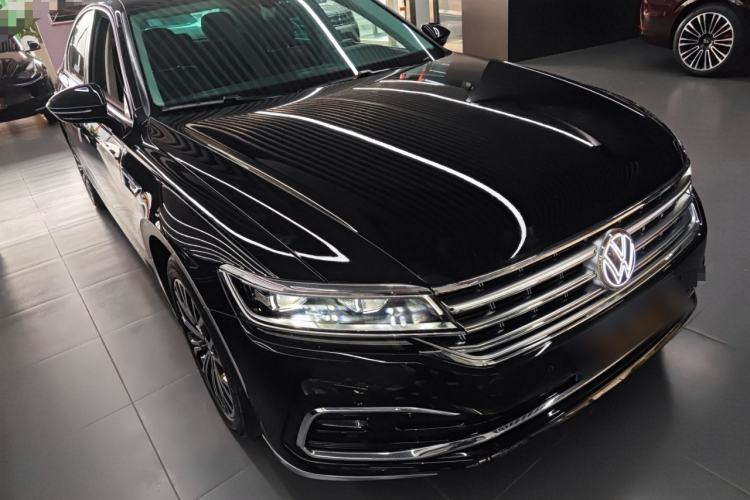Used Volkswagen Phideon 2021 380TSI Luxury Edition
