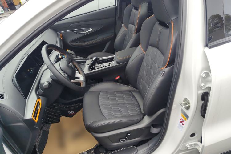 Used Changan UNI-T 2022 1.5T Prestige Version
