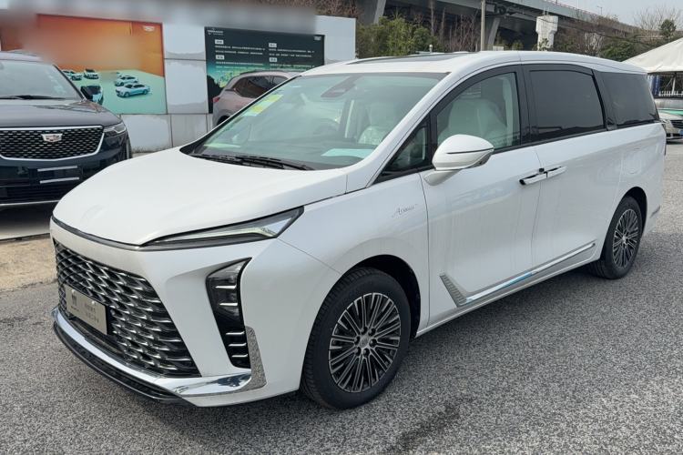 Used Buick GL8 2025 Lu Zun Deluxe Edition