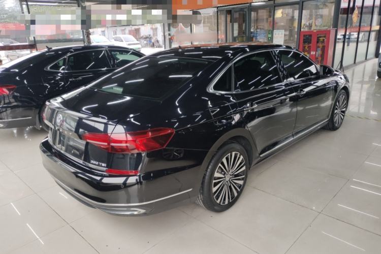 Used Volkswagen Passat 2019 330TSI Luxury Edition China VI Standard
