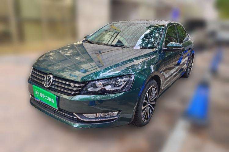 Used Volkswagen Passat 2013 3.0L V6 DSG Flagship Edition