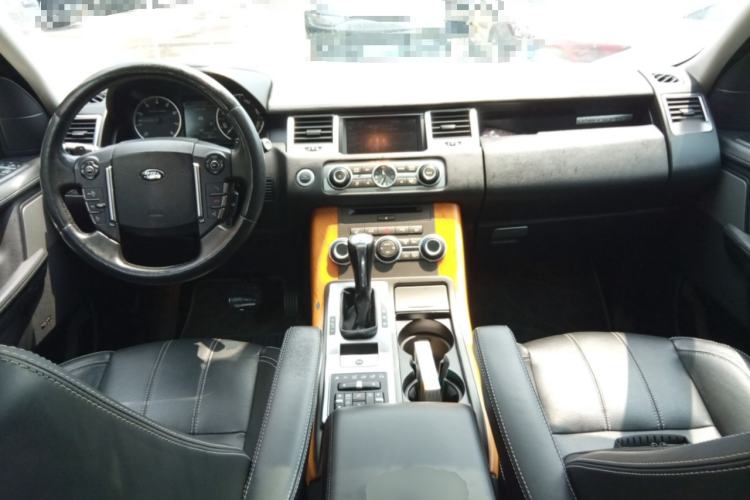 Used Land Rover Range Sport 2013 5.0 SC V8 HSE Center Console
