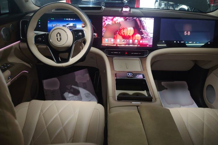 Used Hima AITO M9 2024 Range-Extended Ultra Version 52 kWh 6-Seater Model Center Console