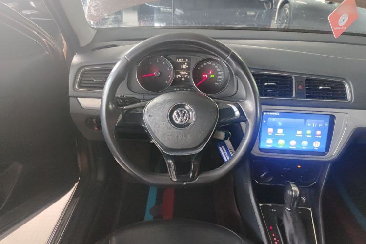 Used Volkswagen Gran Lavida 2015 230TSI DSG Comfort Edition
