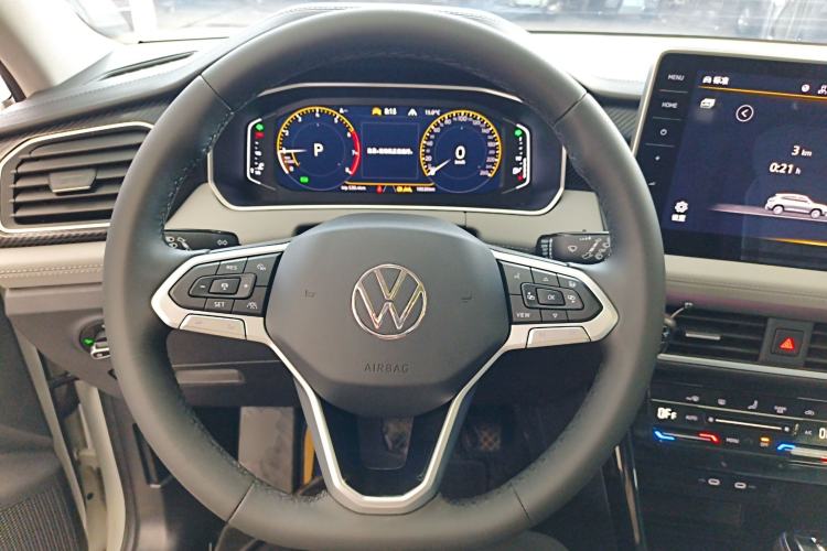Used Volkswagen Tayron 2024 300TSI Two-Wheel-Drive Luxury Plus Advanced Version Steering Wheel