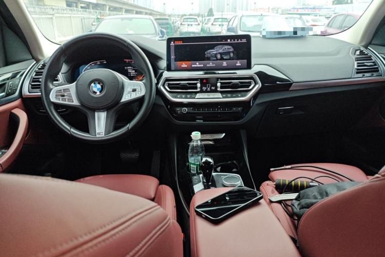 Used BMW X3 2023 xDrive25i M Sport Package Center Console