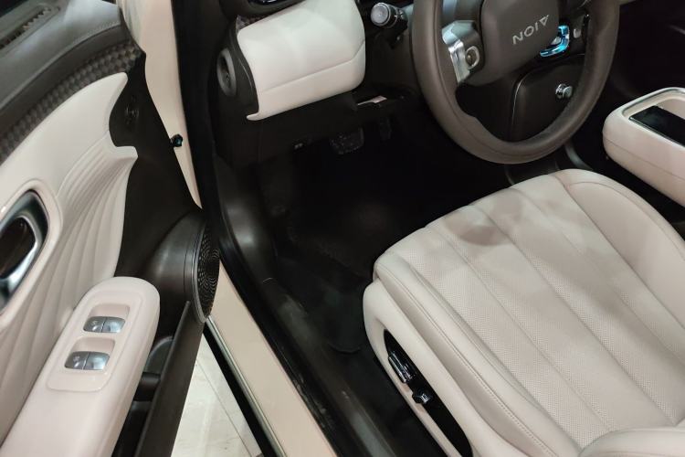 Used AION UT 2025 330 Starlight Edition