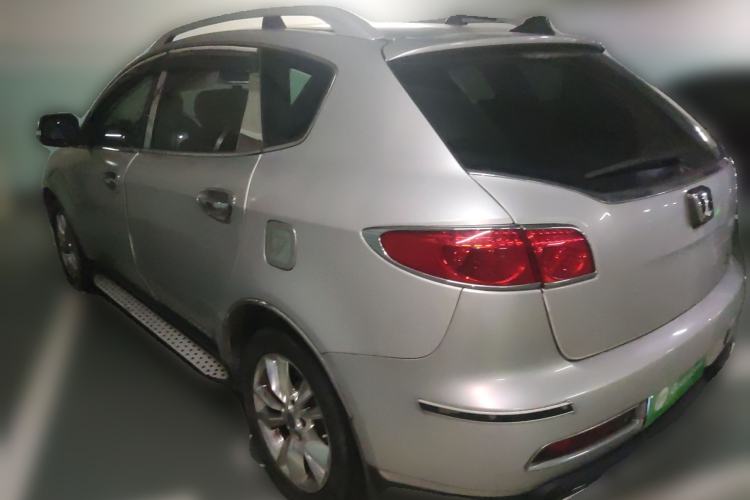Used Luxgen Great 7 SUV 2011 2.2T Four-Wheel Drive ZhiZun Version
