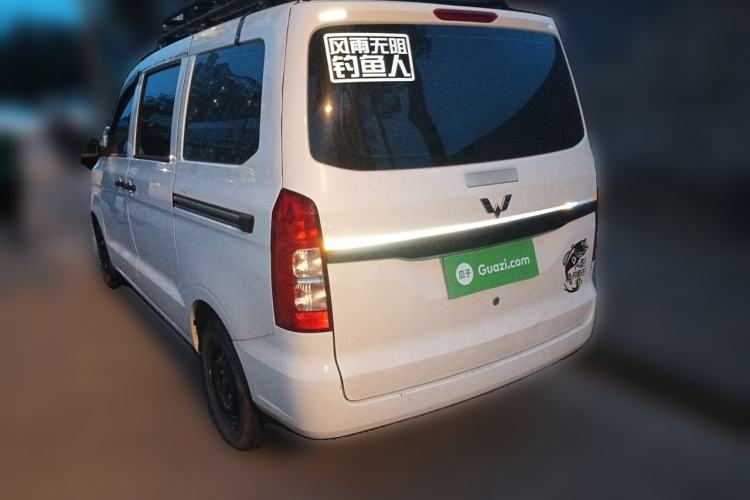 Used Wuling Hongguang V 2019 1.5L Jingqu Version China VI LAR