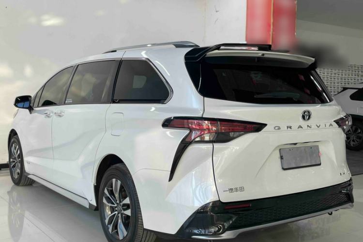 Used Toyota Granvia 2024 2.5L Hybrid Prestige PLUS Four-Wheel Drive Version Exterior 5