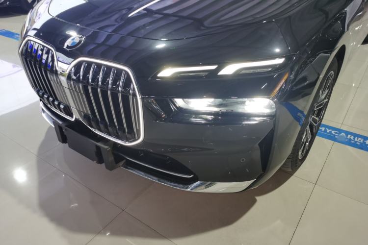 Used BMW 7 Series 2023 735Li Luxury Package Left Front Headlight