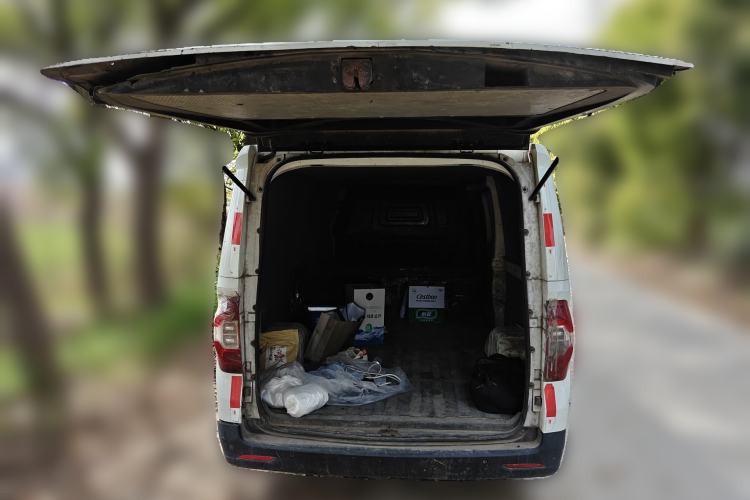 Used SAIC MAXUS EV30 2021 Pure Electric Smart Logistics Expert with Long Wheelbase—CATL