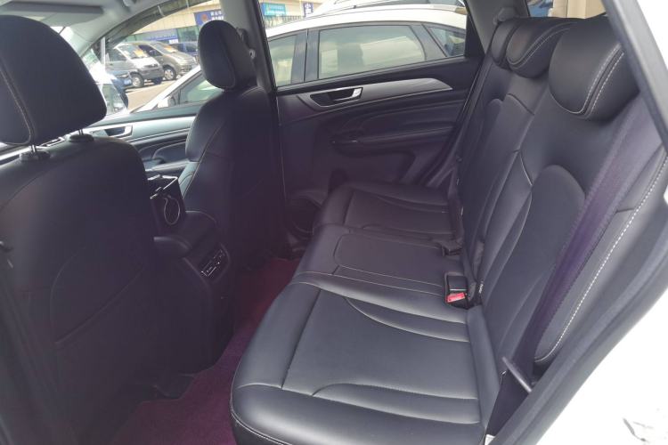 Used Haval M6 2021 PLUS 1.5T DCT Smart Enjoyment Model
