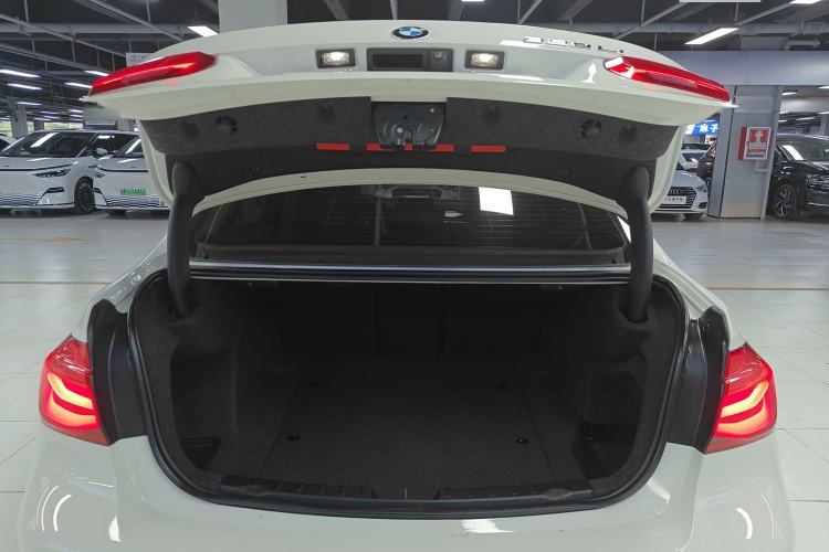 Used BMW 3 Series 2018 320Li Leading Model M Sport Package
