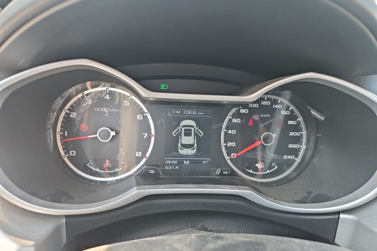 Used Geely Auto Emgrand X7 Sport 2016 2.0L Manual ZhiShang Version Instrument Cluster