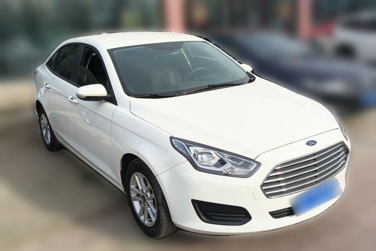 Used Ford Escort 2019 Revised 1.5L Automatic ZhiXiang Version China VI Standard Front Right 45 Deg