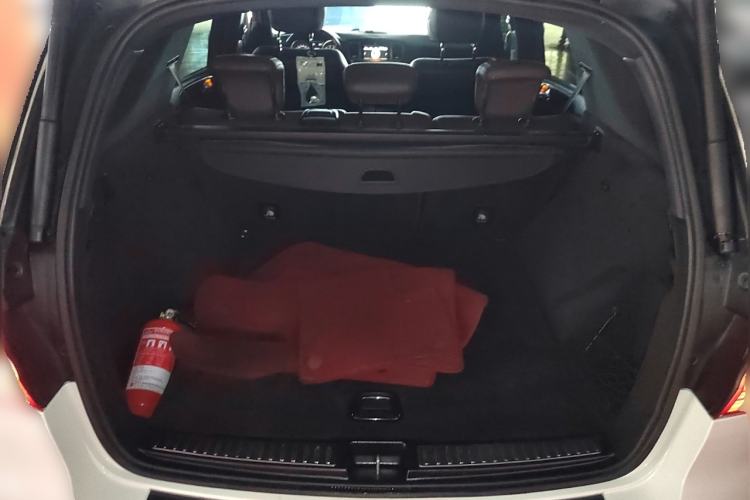 Used Mercedes-Benz M-Class 2012 ML 350 Sport Edition Trunk