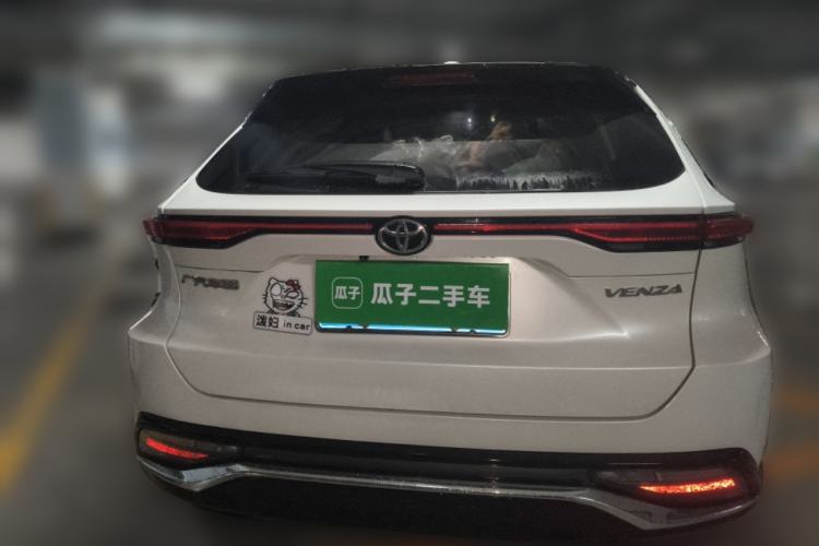 Used Toyota Venza 2023 2.0L CVT Two-Wheel Drive Luxury Edition Rear