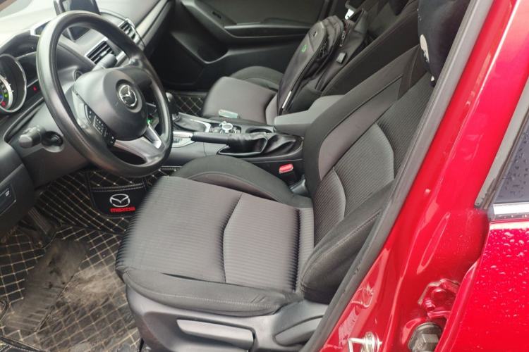 Used Mazda 3 Axela 2016 Sedan 1.5L Automatic Luxury Model