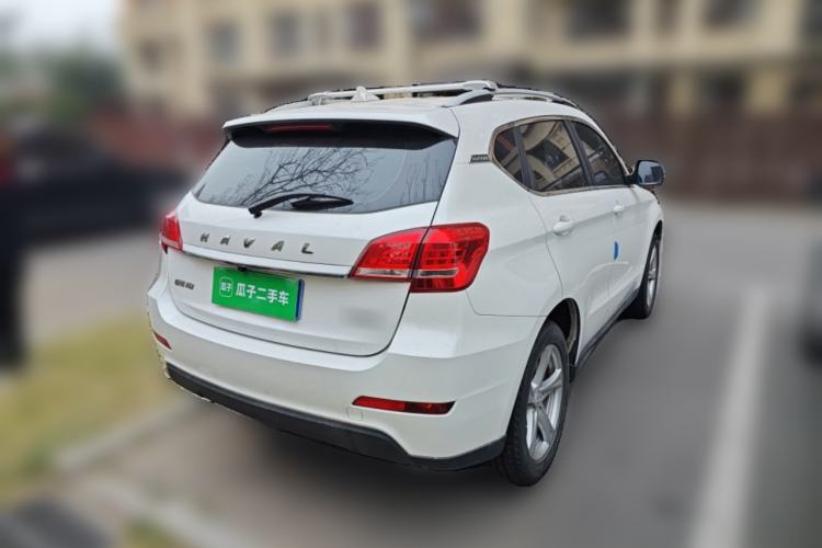 Used Haval H2 2018 Chuanxiang Edition Red Badge 1.5T Dual-Clutch Two-Wheel Drive Fashionable Model