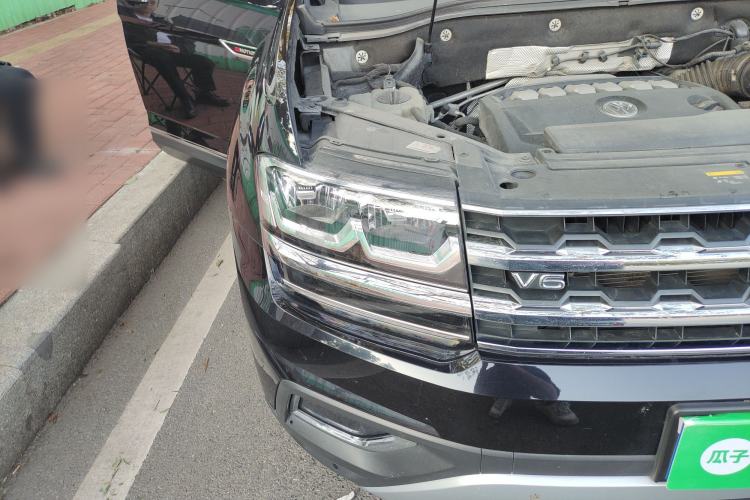 Used Volkswagen Teramont 2017 530 V6 Four-Wheel Drive Luxury Edition Right Front Headlight