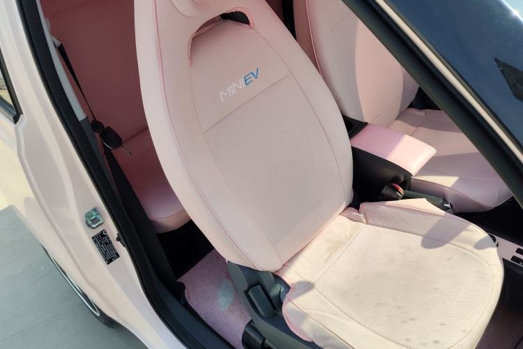 Used Wuling Hongguang MINIEV 2021 Macaron Fashion Model Lithium Iron Phosphate Right Front Seat