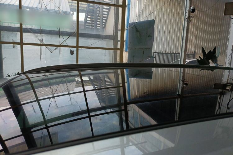 Used Landian E5 2023 1.5L DE-i 100KM Zhenxiang Edition 7-Seater