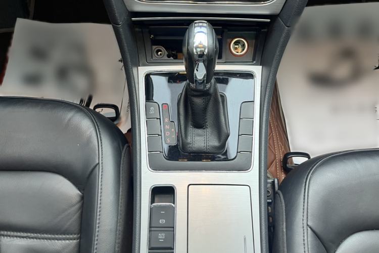 Used Volkswagen Passat 2014 1.8TSI DSG Prestige Edition Gear Lever