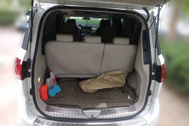 Used SAIC MAXUS G10 2016 1.9T Automatic Luxury Executive Edition Diesel China V Standard