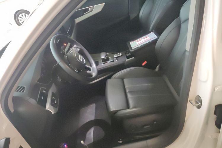 Used Audi A4L 2022 40 TFSI Fashion Dynamic Model
