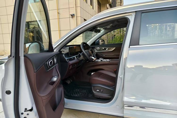 Used Chery Tiggo 8 PRO 2022 390T Two-Wheel Drive Vast Edition 5 Seats