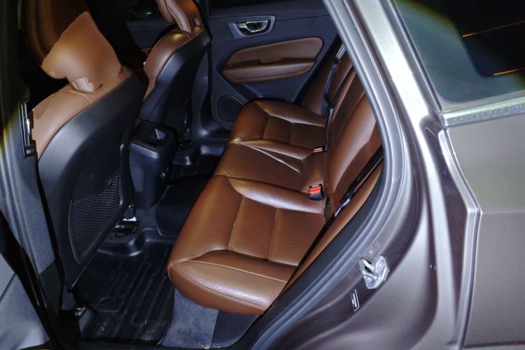 Used Volvo XC60 2020 T5 4x4 Zhiyi Luxury Edition
