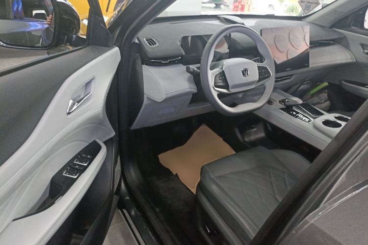 Used Changan UNI-Z New Energy 2024 Blue Whale Smart Electric iDD 125km Beyond Edition