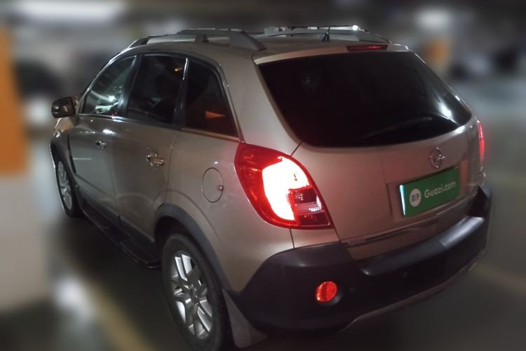 Used Opel Antara 2011 2.4 Luxury Two-Wheel-Drive Version