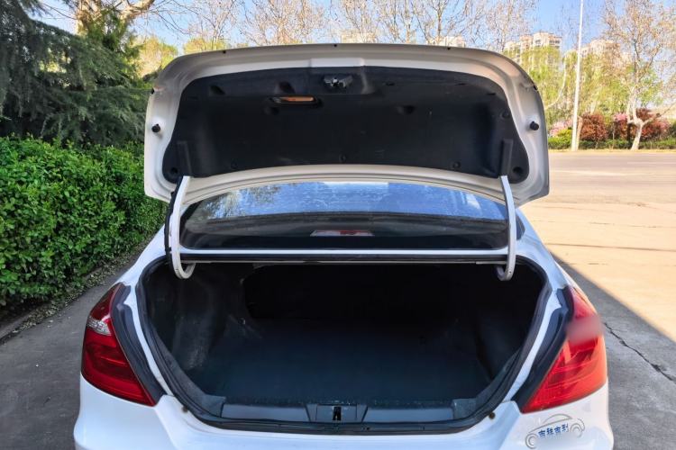 Used Geely Auto Emgrand 2017 Sedan Million Edition 1.5L Manual - Upward Version
