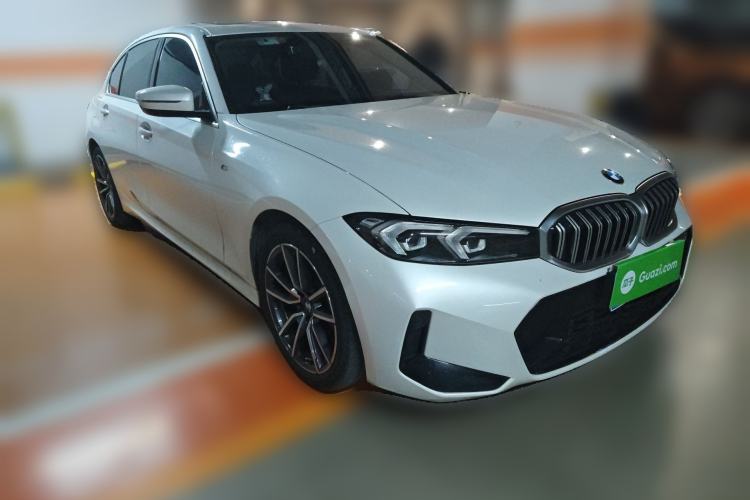 Used BMW 3 Series 2023 320Li M Sport Package Front Right 45 Deg